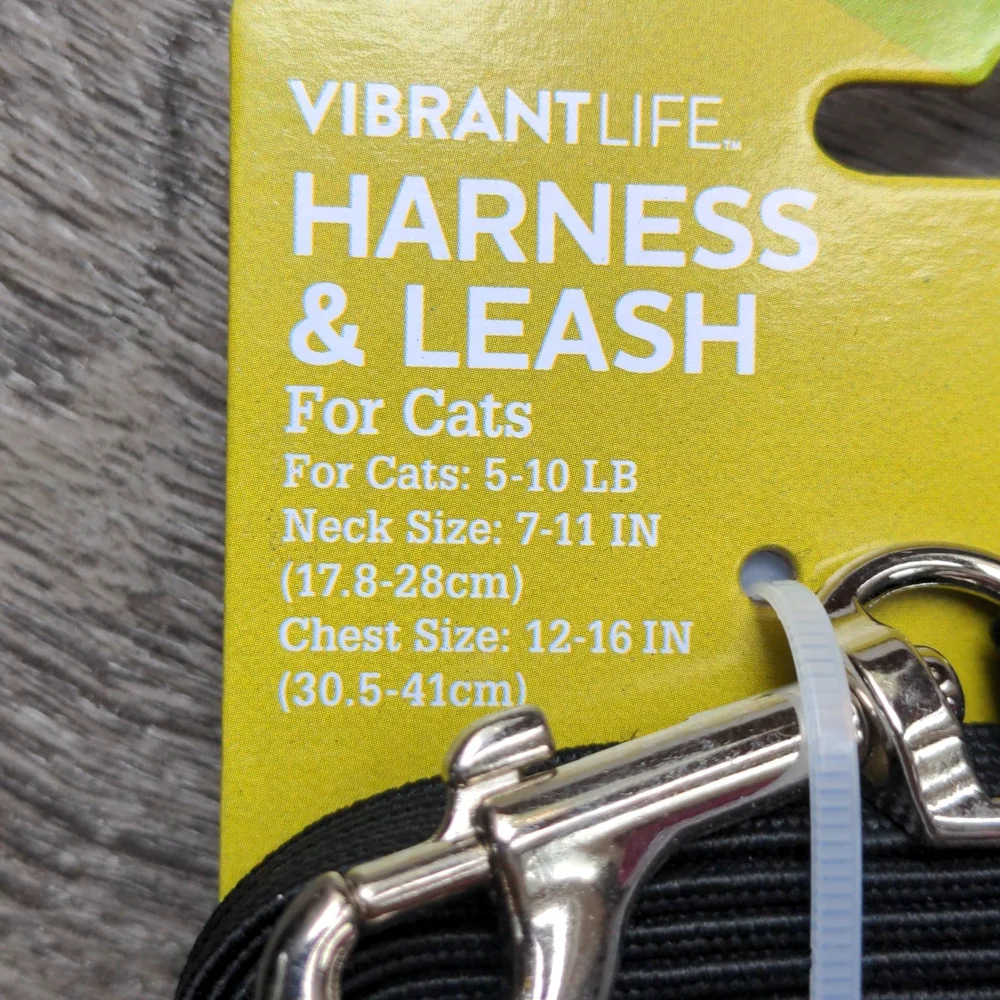 Cat harness and leash